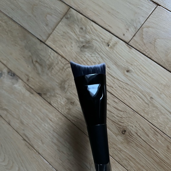 JUNO & CO | Learning Curve Sculpting Brush ES14 - Picture 4 of 4